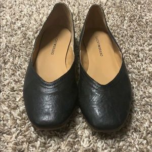 🎉 Women’s Lucky Brand flats!